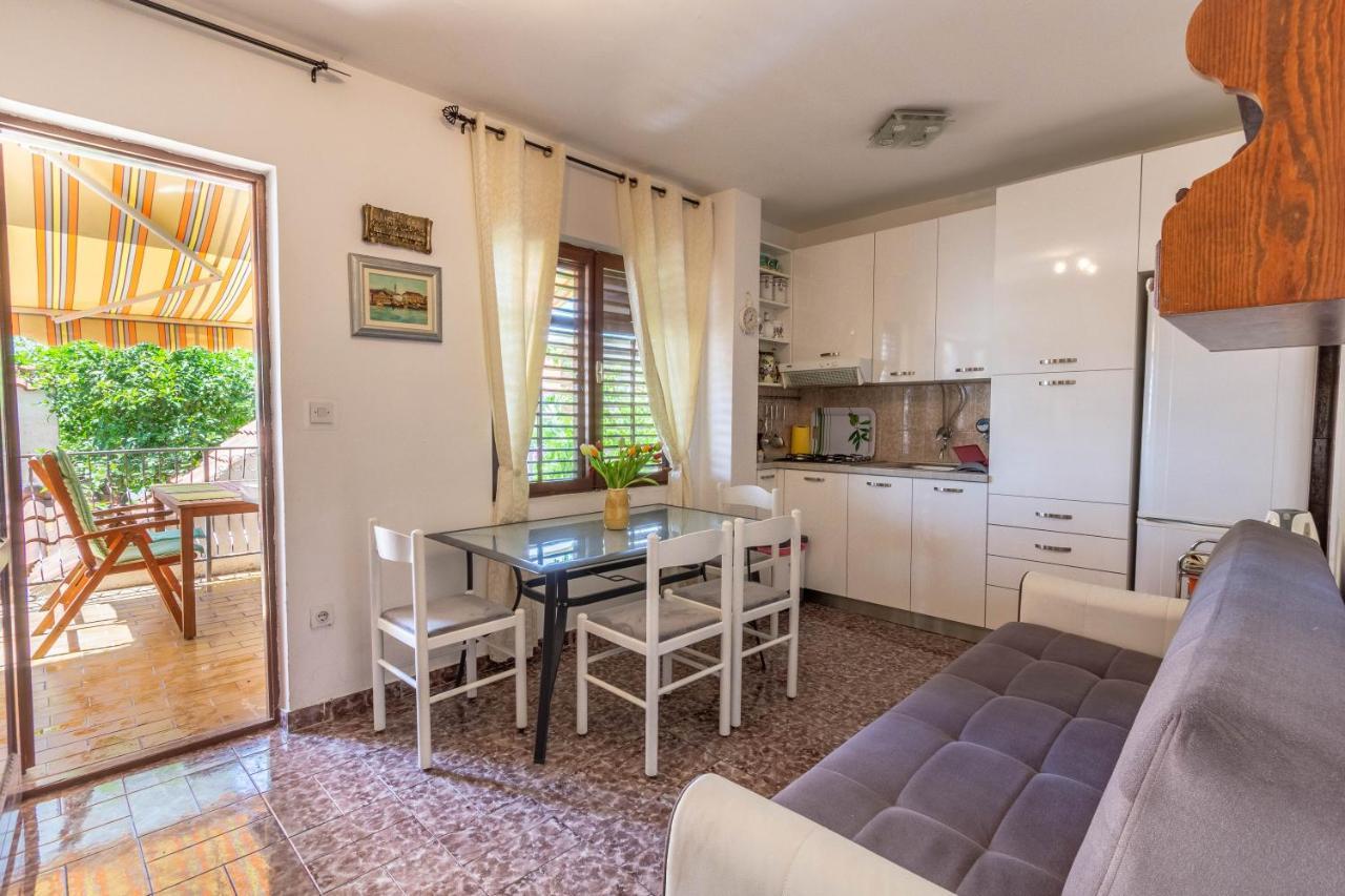 Apartman Dag Podstrana Exterior foto